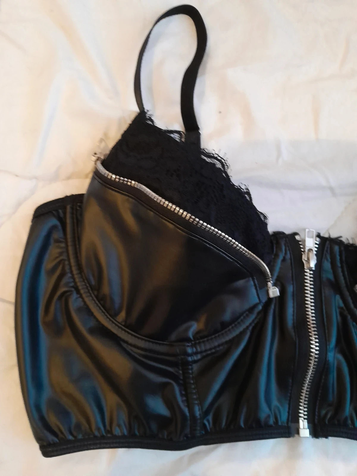 Top style corset bustier, met een resoluut rock, gothische look, Bonnet C – photo 2